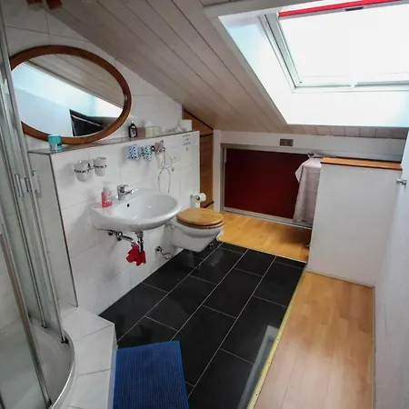 Haus Schwanenweg Homestay *